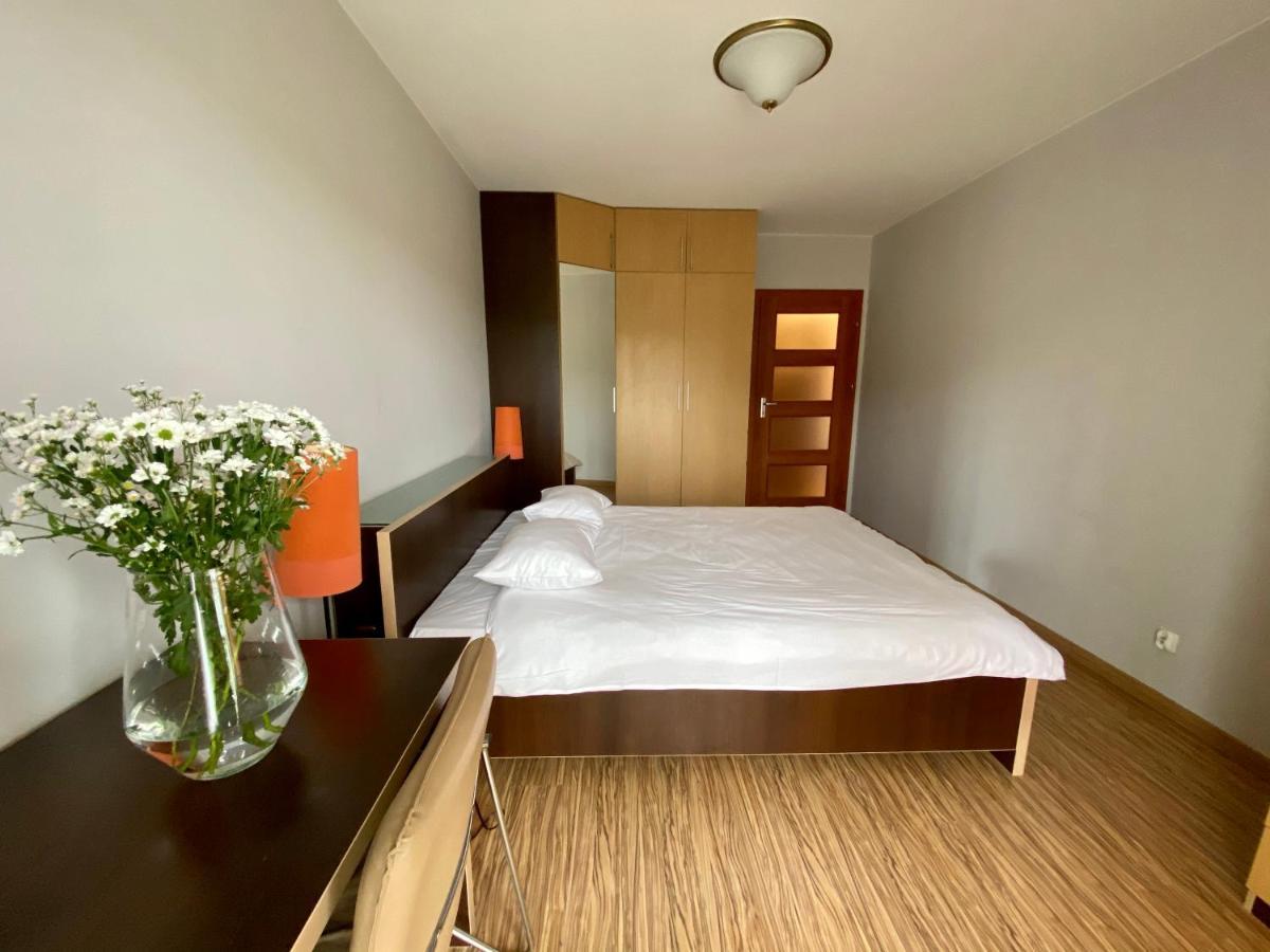 Aravel Suites Wrocław Extérieur photo