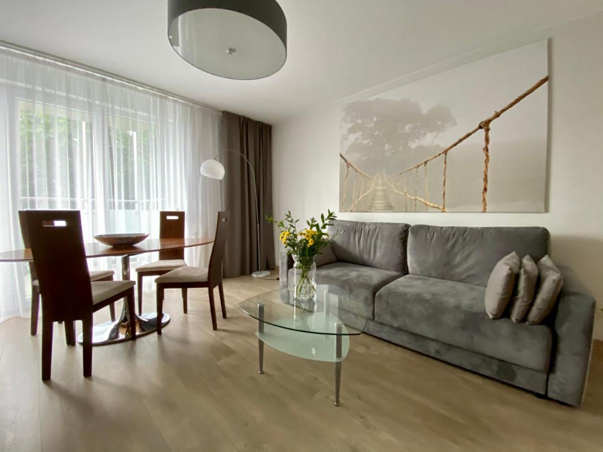 Aravel Suites Wrocław Extérieur photo