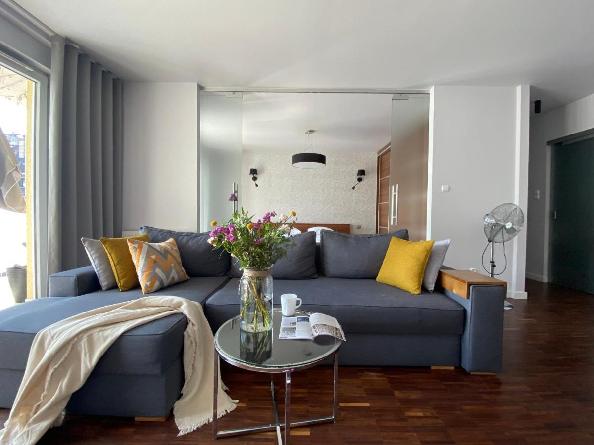 Aravel Suites Wrocław Extérieur photo